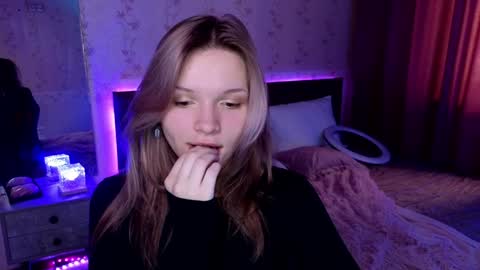 Snapshot of litabrom chatting on 12/18/24, 04:31 Lena online show from 12/18/24, 04:31