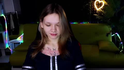 Snapshot of litabrom chatting on 02/01/25, 02:47 Lena online show from 02/01/25, 02:47