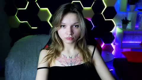 Snapshot of litabrom chatting on 02/02/25, 11:08 Lena online show from 02/02/25, 11:08