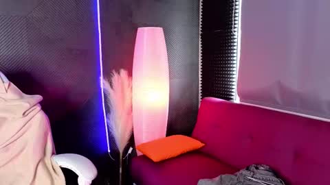 Lena online show from 09/25/25, 02:26