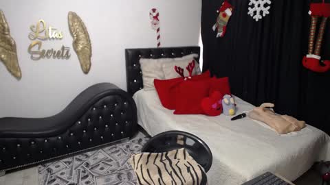 LITA a sexy milf online show from 12/11/24, 07:14