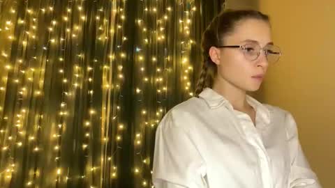 LUNA online show from 11/20/25, 06:07