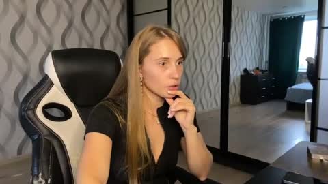 LUNA online show from 07/10/26, 04:31