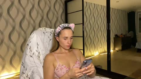 LUNA online show from 07/13/26, 10:01