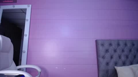 LOLA online show from 02/19/25, 11:28