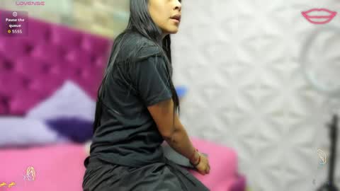 Snapshot of litlenessa_ chatting on 06/02/26, 12:29 VANESSA online show from 06/02/26, 12:29