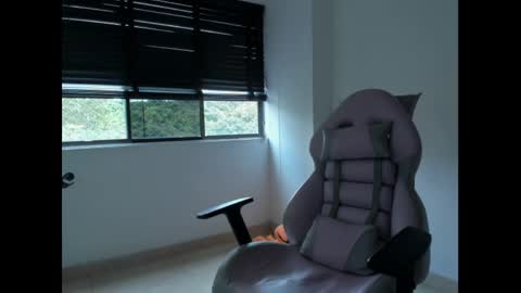 Danni online show from 02/26/25, 09:48