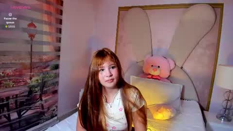 little__doll18 online show from 06/23/26, 10:02