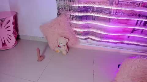 little__doll18 online show from 07/25/26, 09:01