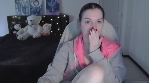 little__flowers online show from 11/15/25, 08:44