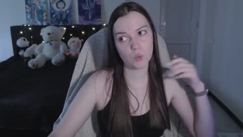 little__flowers online show from 11/23/25, 06:57