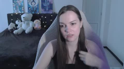 little__flowers online show from 05/25/26, 09:15