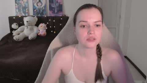 little__flowers online show from 05/27/26, 08:11
