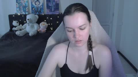 little__flowers online show from 06/03/26, 09:23