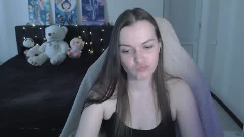 little__flowers online show from 06/04/26, 10:21