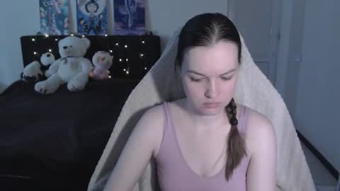 little__flowers online show from 06/14/26, 08:49