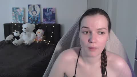 little__flowers online show from 06/22/26, 08:33
