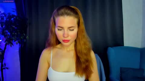 Snapshot of little__isabel chatting on 04/26/26, 07:50 Isabel online show from 04/26/26, 07:50