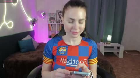 Snapshot of little__isabel chatting on 05/07/26, 07:58 Isabel online show from 05/07/26, 07:58