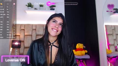 Sophie ---- connected from 1400 to 2100 Colombia time online show from 02/23/25, 07:07