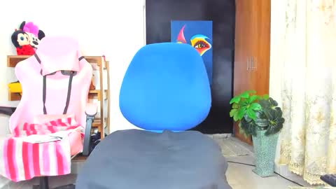 little_africa online show from 11/08/25, 08:47