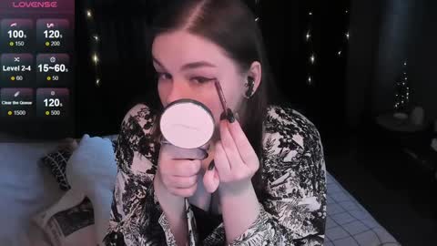 Eva online show from 12/13/24, 07:58