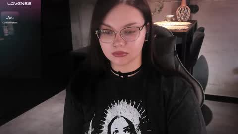 Eva online show from 03/03/25, 11:00