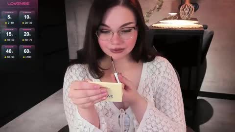 Eva online show from 03/10/25, 12:26