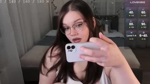 Eva online show from 10/19/25, 08:20