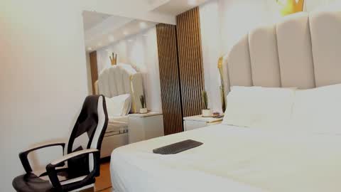 little_channel online show from 10/21/25, 08:09