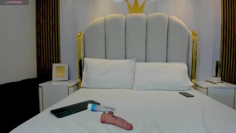 little_channel online show from 10/28/25, 04:27