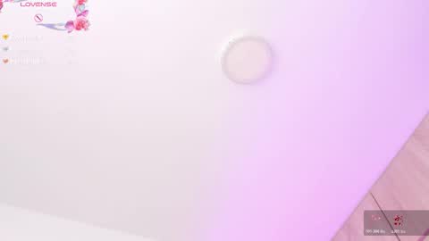 Snapshot of little_channel_ chatting on 01/05/26, 05:27 online show from 01/05/26, 05:27