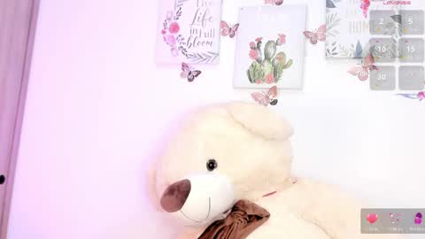 Snapshot of little_channel_ chatting on 06/01/26, 11:23 online show from 06/01/26, 11:23