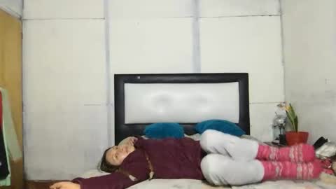 Snapshot of little_devil_diablita90 chatting on 10/27/25, 11:03 Diablita online show from 10/27/25, 11:03