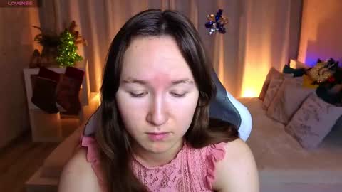 Alexandra online show from 12/16/25, 02:49