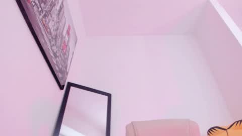 Snapshot of little_eli chatting on 02/22/25, 10:20 Help me reach 100 likes online show from 02/22/25, 10:20