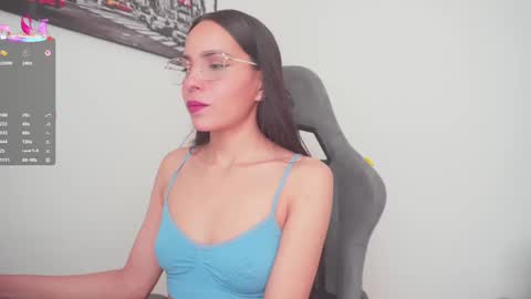 Snapshot of little_eli chatting on 10/09/25, 07:12 Help me reach 100 likes online show from 10/09/25, 07:12