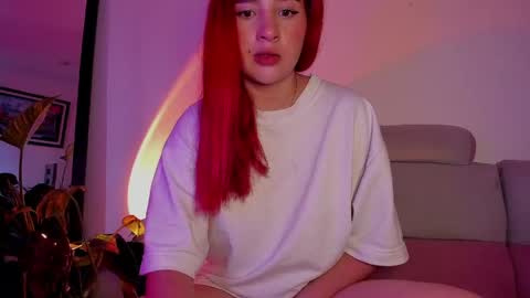 Snapshot of little_emilyd chatting on 05/05/26, 11:51 Emily online show from 05/05/26, 11:51