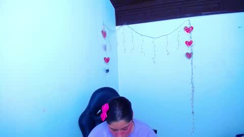 mai rojas online show from 01/24/25, 01:03