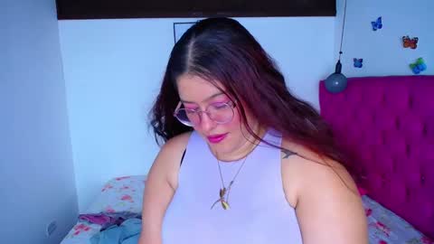 mai rojas online show from 03/01/25, 01:22