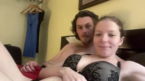 Snapshot of little_kiity_chloe chatting on 10/29/25, 05:10 Kitty Chloe and Tamer online show from 10/29/25, 05:10