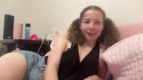 Kitty Chloe and Tamer online show from 06/12/26, 04:50