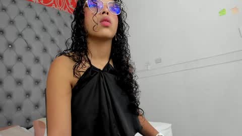 little_lilith_apple online show from 12/23/24, 01:29