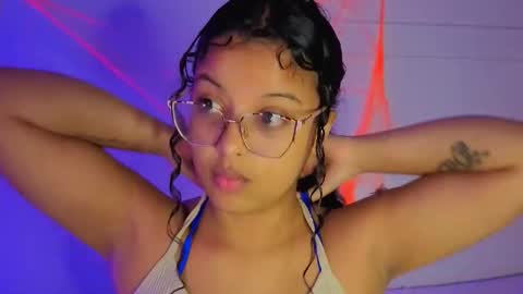 little_lilith_apple online show from 10/27/25, 11:03