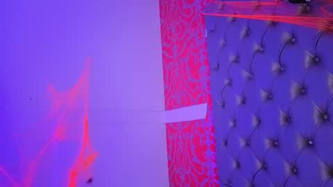 little_lilith_apple online show from 10/30/25, 04:41