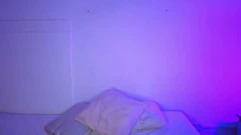 little_lilith_apple online show from 11/14/25, 07:34