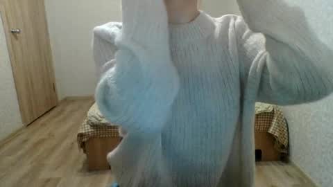 Maria online show from 09/18/25, 05:15