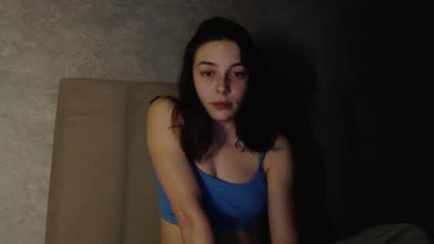 Mia   Im online every day 1530 PM in New York  2030 PM in London online show from 02/08/26, 09:07