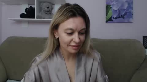 Kate online show from 09/23/25, 11:02