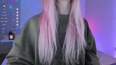 Snapshot of little_misaki chatting on 12/15/24, 12:18 Maria online show from 12/15/24, 12:18